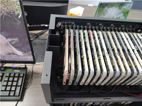 Ảnh Lắp Đặt Box Phone Farm Tại Đường Nguyễn Thị Minh Khai – TP.HCM